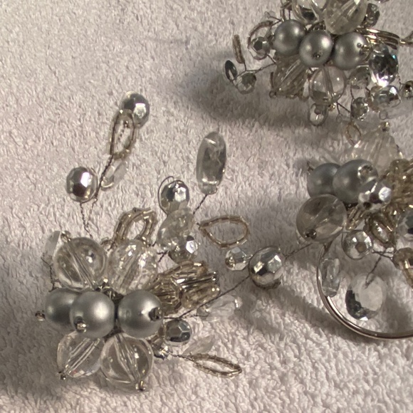 3 Crystal & Pearl napkin rings - Picture 1 of 5